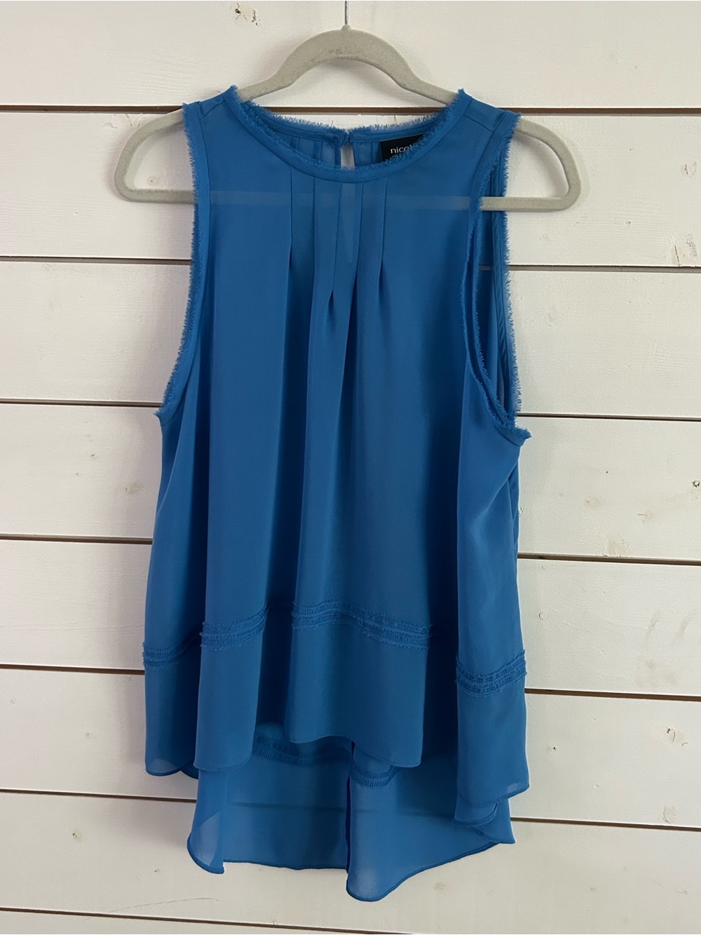 Nicole Miller Blue Sheer Hi Low Sleeveless Keyhole Blouse Top Women’s Sz Medium